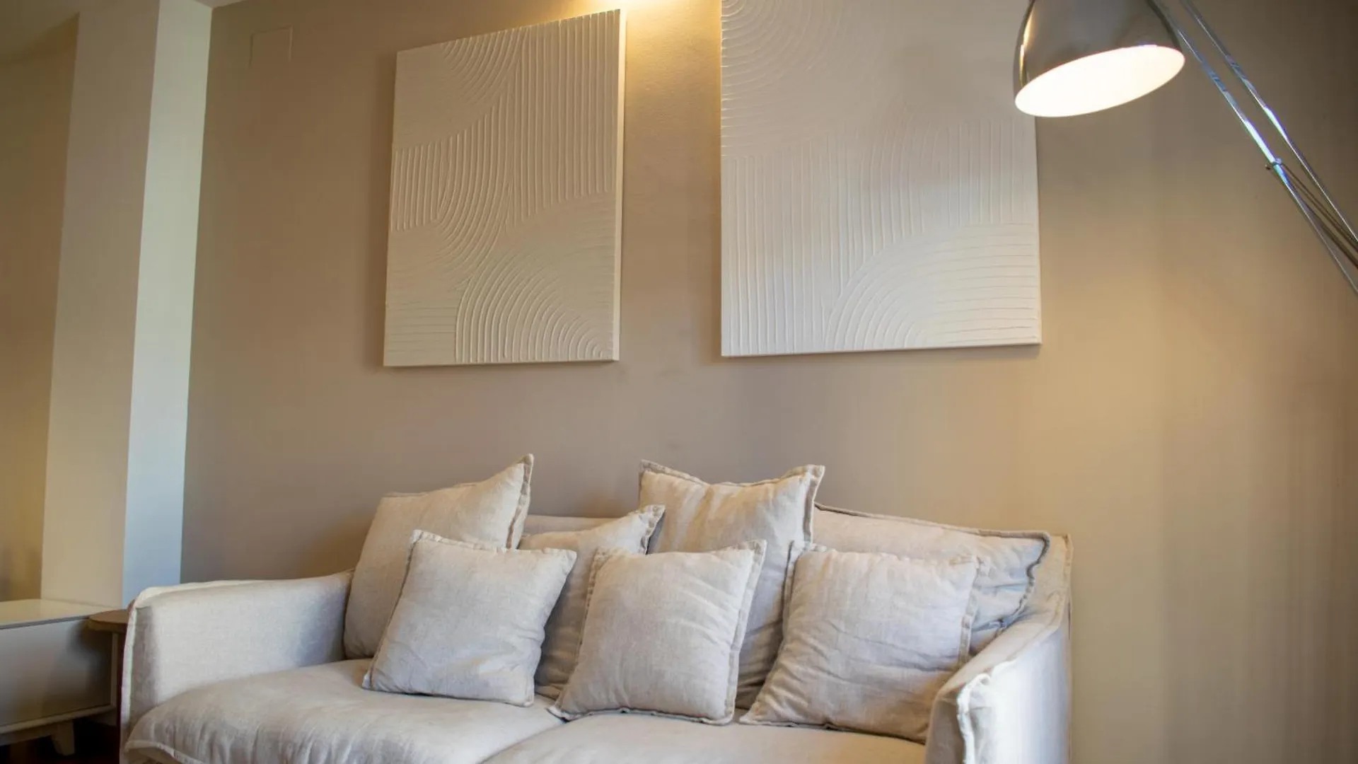 Apartment Cozy Apt In Residential Center By Maison Pinata Barcelona